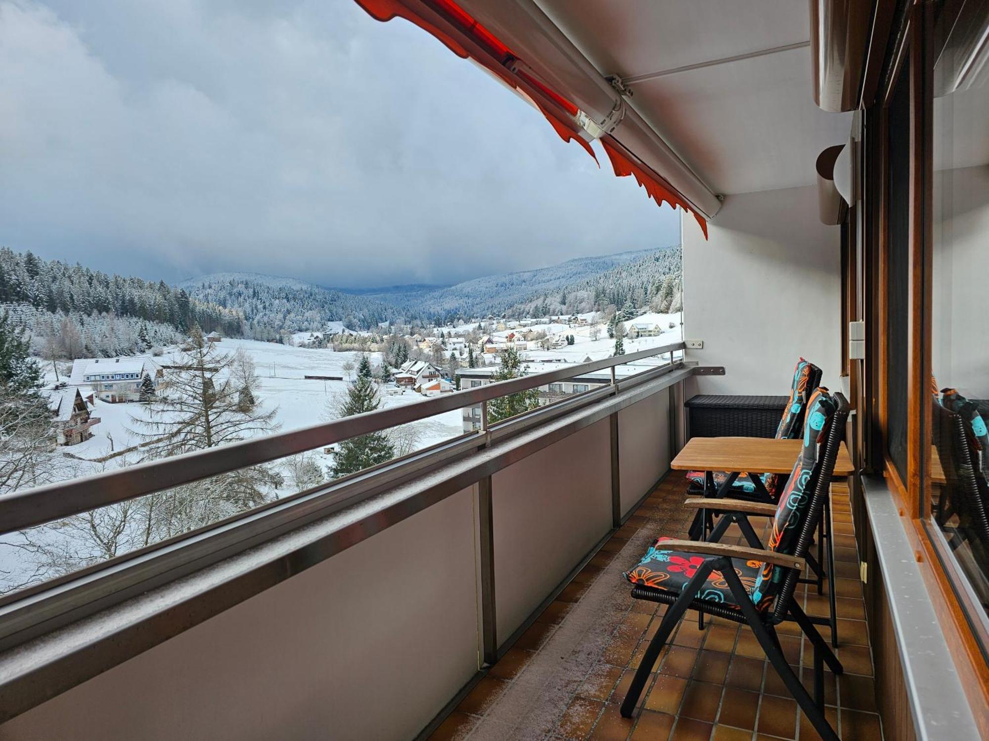 Ferienwohnung Tannenballett Im Schwarzwald بيرسبرون المظهر الخارجي الصورة